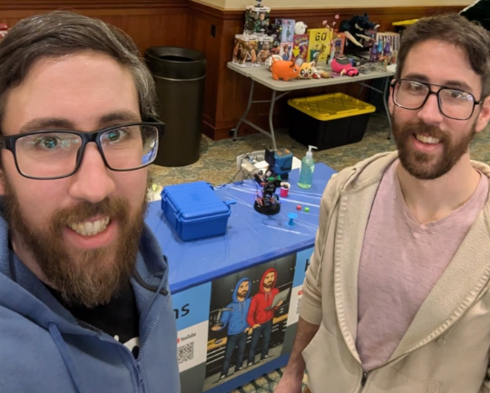 Hackertwins building